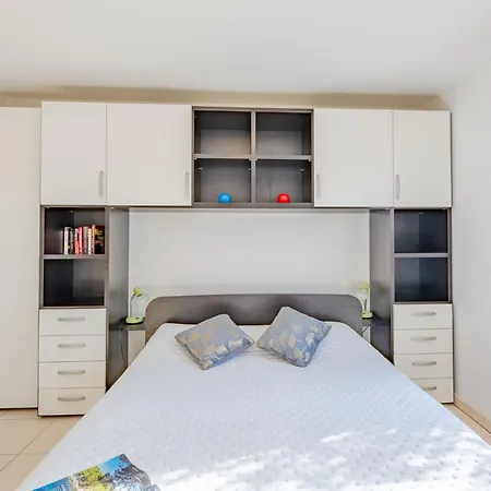 Santa Monica-2 By Interhome Apartment Frejus