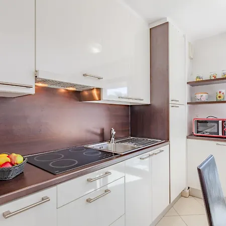 Santa Monica-2 By Interhome Frejus