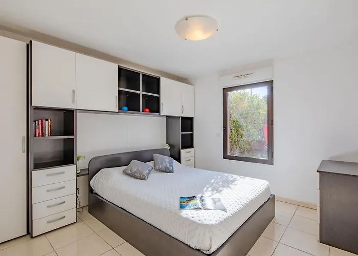 Appartement Santa Monica-2 By Interhome Fréjus